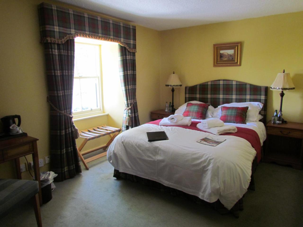 Altnaharra Hotel Lairg Exterior foto